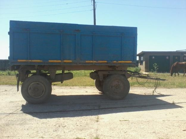 Remorca tractor basculabila 2 pistoane rabatabila 7 tone, obloane fier |  arhiva Okazii.ro