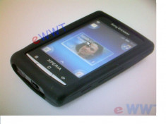 SONY ERICSSON X10 MINI XPERIA HUSA PROTECTIE SILICON NEAGRA ! foto