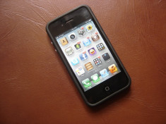 Iphone 4 16GB Gevey Ultra Negru + Accesorii foto