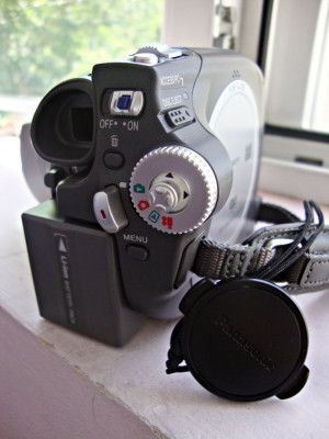Camera video Panasonic VDR-D160 foto