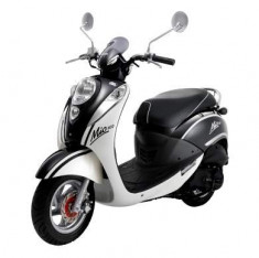 Scuter , scutere Sym model Mio 49 cc foto