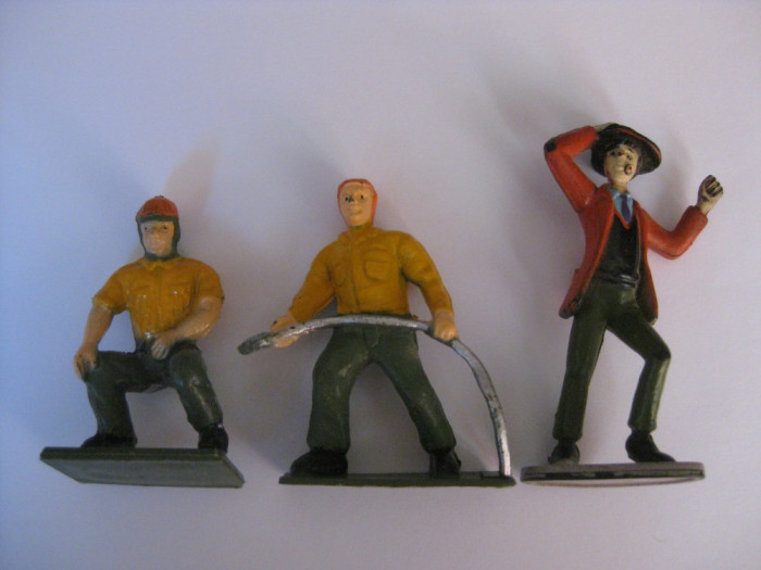 3 FIGURINE DE COLECTIE DIN ANII 80