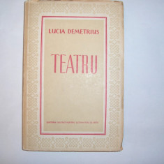 LUCIA DEMETRIUS - TEATRU,p7