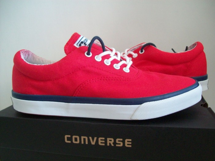 Adidasi / Tenisi Converse Skidgrip Red barbati rosii noi in cutie marimi 44, 45, 46.5 foto mare Adidasi / Tenisi Converse Skidgrip Red barbati rosii noi in cutie marimi 44, 45, 46.5 foto mare
