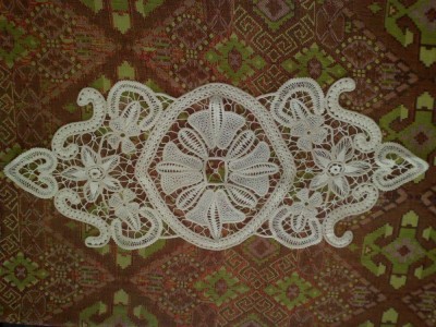 Mileu oval din macrameu crem foto