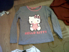 25 ron bluzita hello kitty ORIGINLA CU LICENTA mas 6-7 ani DAR MERGE DE PE LA 4 ANI foto