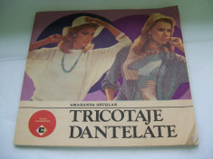 TRICOTAJE DANTELATE SMARANDA SBURLAN foto