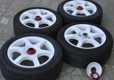 Jante 4x100 aluminiu albe pe 15 cu, cauciucuri. foto