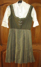 Dirndl / costum tirolez / bavarez /trachten costum nemtesc masura M OKTOBERFEST foto