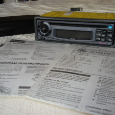 Radio CD player auto Clarion DRB4375R cadou Boxe Clarion 4x15W cu livrare gratuita