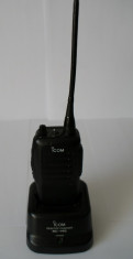 Pachet din 4 buc statie portabila profesionala radio emisie UHF Icom IC F 22 S in PMR foto