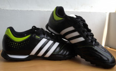 ADIDASI MARCA ADIDAS TRAXION - FOTBAL foto