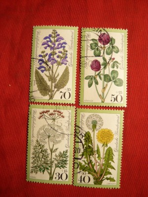Serie- FLORI -1977 RFG 4 val.stamp. foto