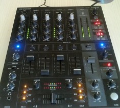 Behringer DJX 750 Professional Mixer! NOU! STARE PERFECTA! foto