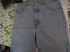 Pantaloni scurti barbatesti de blugi, LEVI STRAUSS W34 L00, NOI foto