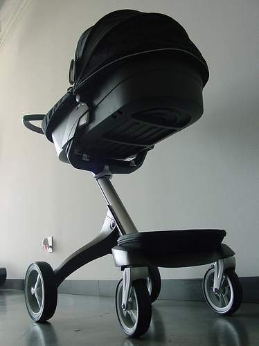 CARUCIOR STOKKE XPLORY V2 | arhiva Okazii.ro