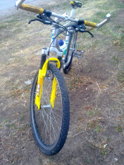 Bicicleta Mountain Bike Full Shimano (VANDUTA) foto