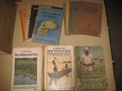 Kosmos2- set diverse serii-carti almanah germane vechi tematica stiinta-11 buc. foto