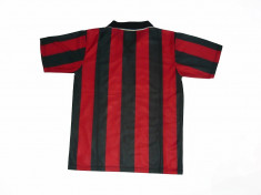 Echipamente / compleuri de fotbal rosu-negru (model AC Milan). Tricou+ sort + jambiere seniori si copii foto