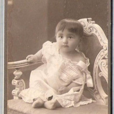 New FOTO CABINET30 -Copil, Cecilica -Studio L.Medl -T. Severin-sf. de sec.XIX,inceput de secol XX(1910)-dimens.10,5X6,4cm.-starea ce se vede
