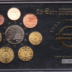 Portugalia 8 monede euro comemorative,inclusiv 2,5 euro, in cutie cu certificat