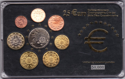 Portugalia 8 monede euro comemorative,inclusiv 2,5 euro, in cutie cu certificat foto
