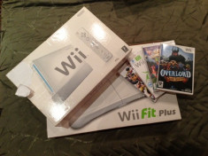 CONSOLA NINTENDO WII+WII FIT PLUS + 4 DVD-URI ORIGINALE CU JOCURI foto