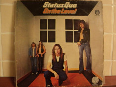 disc vinil Status Quo - On The Level 1975 RTB sarbesc foto