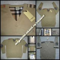 PULOVER BARBATESC BEJ NUDE firma brand BURBERRY made in ENGLAND ANCHIOR 100% LANA COATE UMERI IMPRIMEU PULOVAR PLOVAR BARBATI PULOVERE BARBATESTI foto