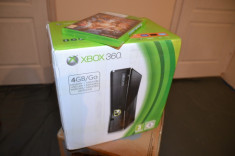 Xbox 360 slim foto