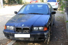 Dezmembrez BMW e36 316i din 1997 foto