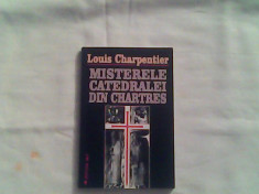 Misterele catedralei din Chartes-Louis Charientier foto