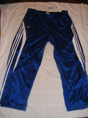 pantaloni adidas foto