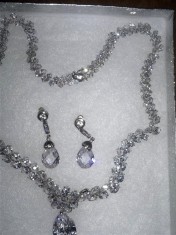 Set Bijuterii Mireasa Swarovski Colier Cercei Cu Cristale Perle Culoare Argint Accesorii Bijuterie Swarovsky De Lux Seturi Pentru Nunta Perfecta foto