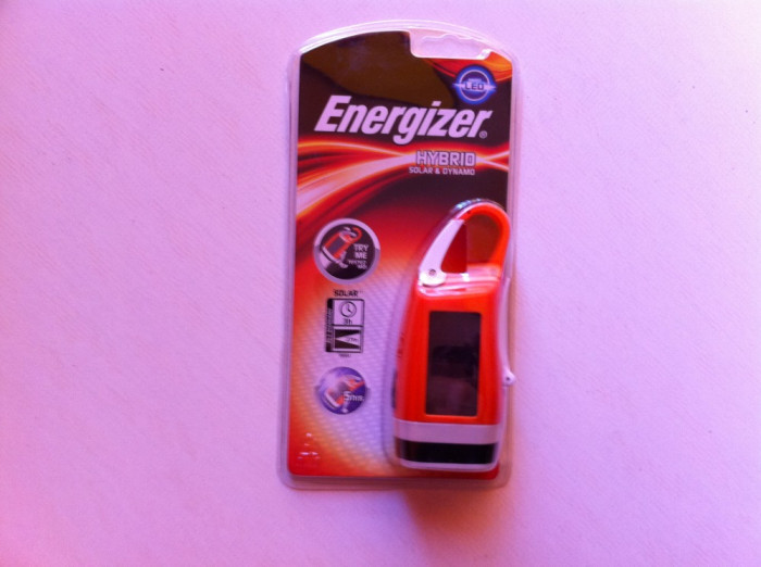 Energizer HYBRID SOLAR &amp;amp; DYNAMO ,, noua &#039;&#039;