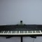 ORGA ROLAND E-70 INTELLIGENT SYNTHESIZER IN STARE FOARTE BUNA + SUPORT + 3 CARDURI CU RITMURI
