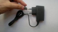 INCARCATOR NOKIA E6 CU MUFA MICROUSB CULOARE NEAGRA foto