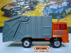 MATCHBOX-GARBAGE TRUCK ++2000 DE LICITATII !! foto