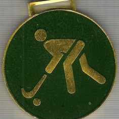 C172 Medalie HOCHEI -marime circa 60x66 mm -greutate aprox. 32 gr -starea care se vede