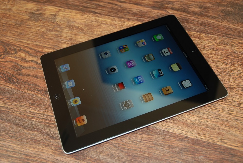 APPLE IPAD 3 , 32 GB, BLACK, WI-FI + 4G, IMPECABILA ,MODEL A1430