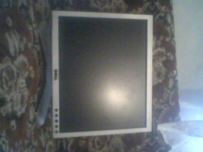 Dual core 3000, 1Gb Ram, Placa video Onboard 256 LCD DeLL 17 inch foto