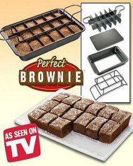 Tava pentru prajituri Perfect Brownie , tigaie prajituri + separator+ suport ! foto