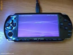 Vand PSP 3004 negru Modat pe card 4gb +2 jocuri+husa foto
