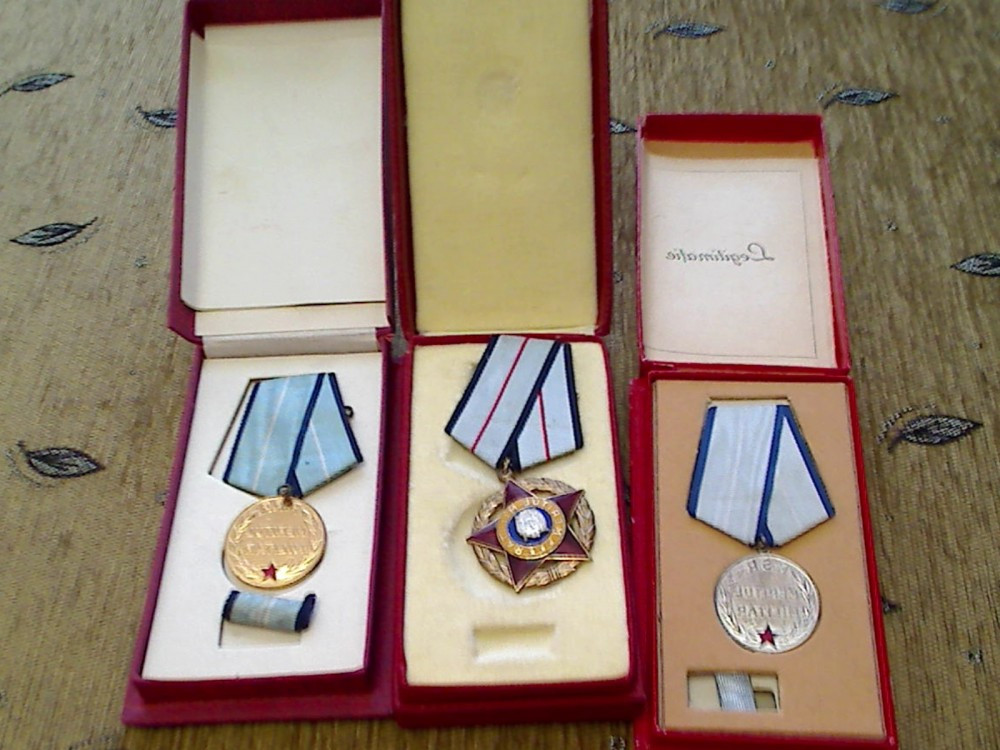 vand medalii militare romanesti | arhiva Okazii.ro