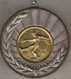 C200 Medalie FOTBAL -Balcaniada 1985 -Grecia -panglica alb-albastra -marime circa 60X64 mm - aprox. 77 gr -starea care se vede