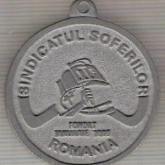 C217 Medalie Sindicatul Soferilor din Romania -Fondat ianuarie 1990 -Proba -marime circa37x41mm-aprox.16gr -starea care se vede