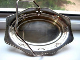 Fructiera- cosulet ovala din alama argintata veche, provenienta Anglia