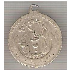 C234 Medalie veche(medalion) -Marturie de botez Florica J. Oroveanu, nascut 1noe1895 -rara -marime circa23x27mm-aprox.6gr -starea care se vede