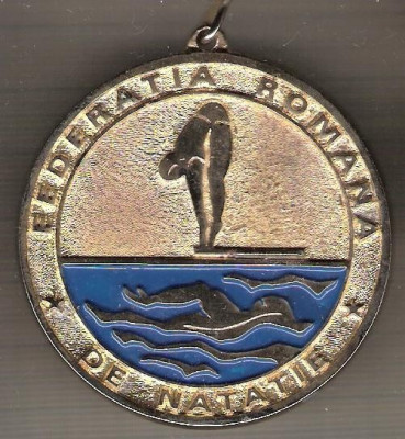 C254 Medalie FEDERATIA ROMANA DE NATATIE -panglica tricolora -marime circa59X63mm-aprox.57gr-starea care se vede foto