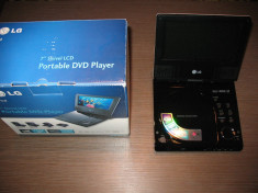 DVD player portabil LG DP271 - Alb foto